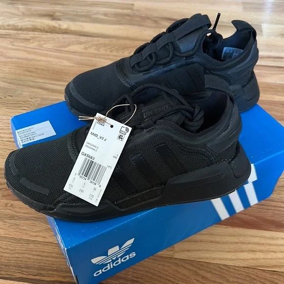 NIB Adidas NMD V3 - Picture 7 of 13